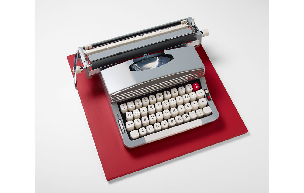 Typewriter (silver/red)