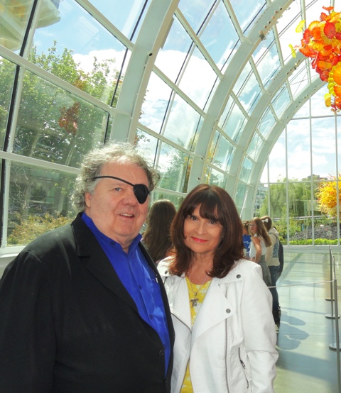 Photo of Dale Chihuly and Wrenda Goodwyn at Chihuly Art and Glass in Seattle 