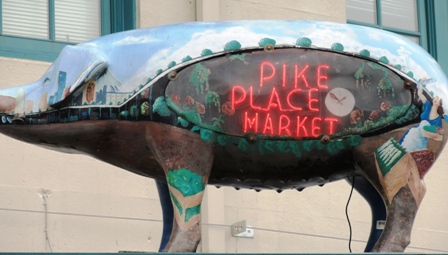 Photo of Rachael the pig at Pike Place Market, Seattle
