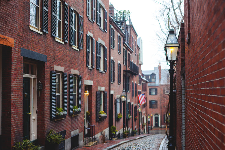 Top reasons to visit Boston and things to see Most photographed street in USA Acorn Street