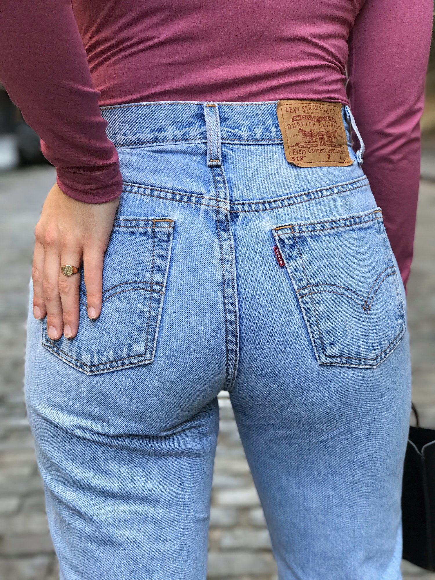 HOW TO SHOP FOR VINTAGE JEANS WHEN YOU'RE PETITE & CURVY — The Petite Pear  Project