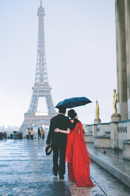 Romantic elopement Prewedding in Paris