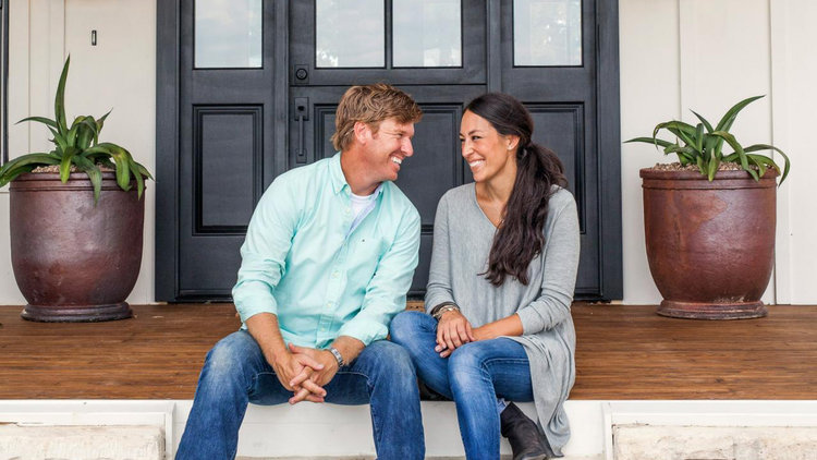 EXCLUSIVE: Chip & Joanna Gaines’ Pastor Responds to Buzzfeed’s Public Shaming