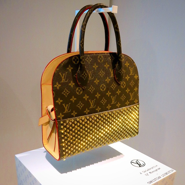 Louis Vuitton Granted A Design Patent for This Luggage Tote Bag — Fashion, Law & Business