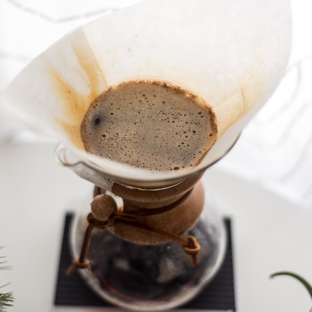 Chemex Coffeemaker to get your pour over game on point - FOODIE GIFT IDEAS - THE ULTIMATE GIFT LIST FOR MODERN MEN