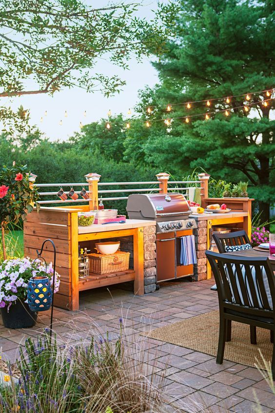 45 Exceptional Outdoor Kitchen Ideas and Designs — RenoGuide ...