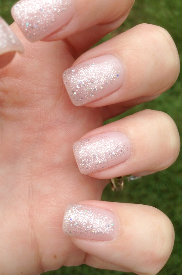 silver glitter gradient manicure