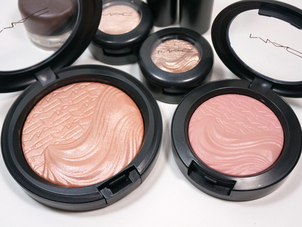 MAC Magnetic Nude Collection: Extra Dimension Skinfinish Fairly Precious and Extra Dimension Blush At Dusk 
