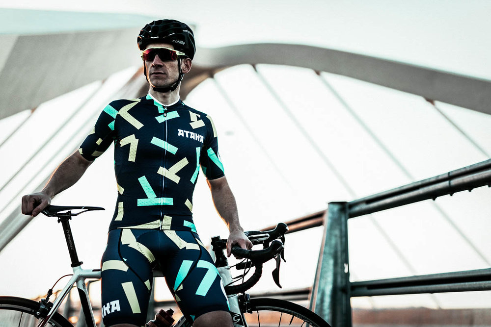unsettle-cycling-blog-cyclist-of-the-week-cyclist-toni-de-la-torres-raw-cycling-mag-portrait