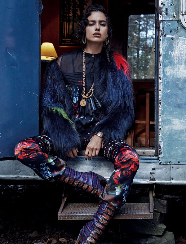 Irina Shayk In 'Pura Raza' By Giampaolo Sgura For Vogue Spain December ...