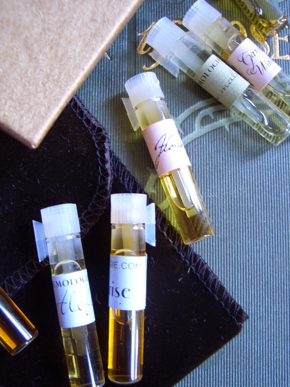 perfume sample — Blog-Alchemologie