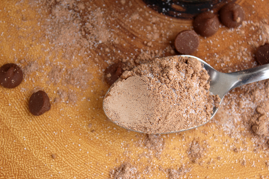 spoon of homemade chocolate pudding mix