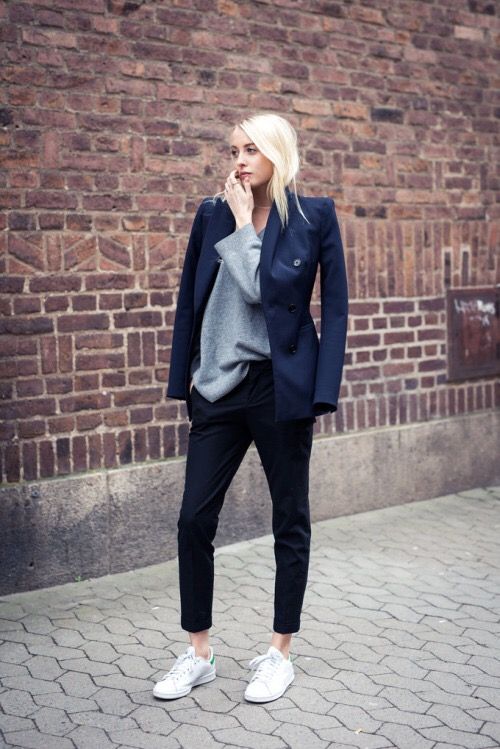 womens business casual with sneakers