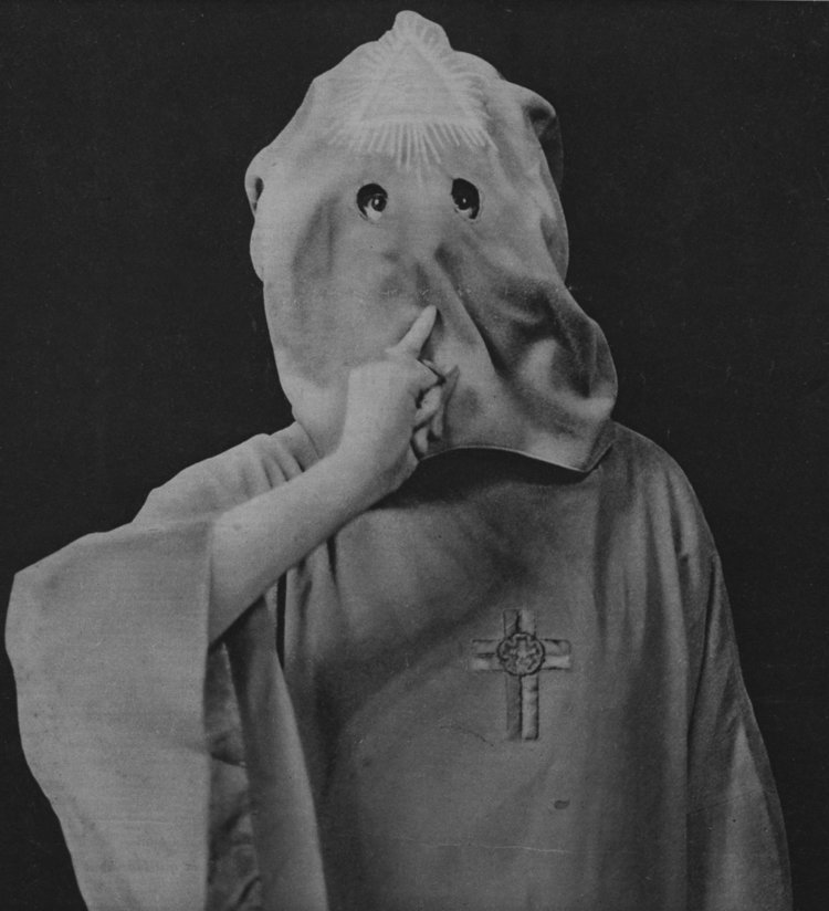 Crowley en la portada de la revista francesa  DÃ©tective  (1929)