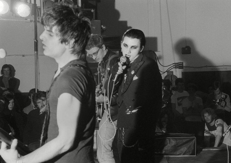 The Damned, Anarchy Tour, Leeds (Brian James, Dave Vanian y Captain Sensible)