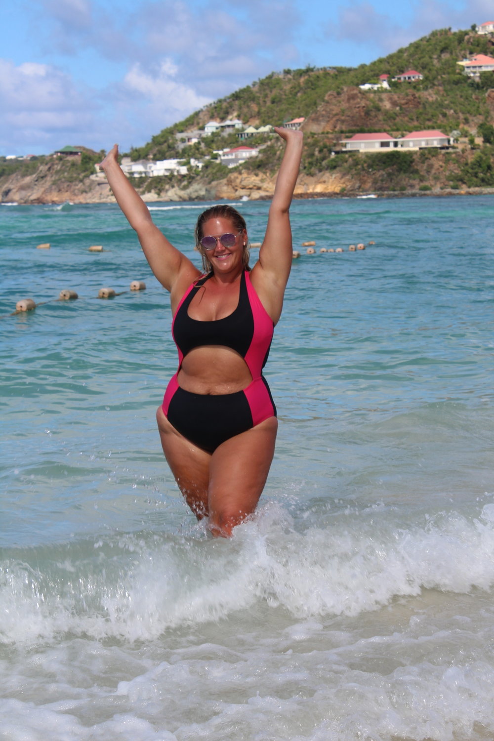 The Zoe- Hot Coral Curvykini travel product recommended by Chaya Milchtein on Pretty Progressive.