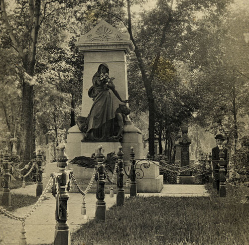 Monument 1912.jpg