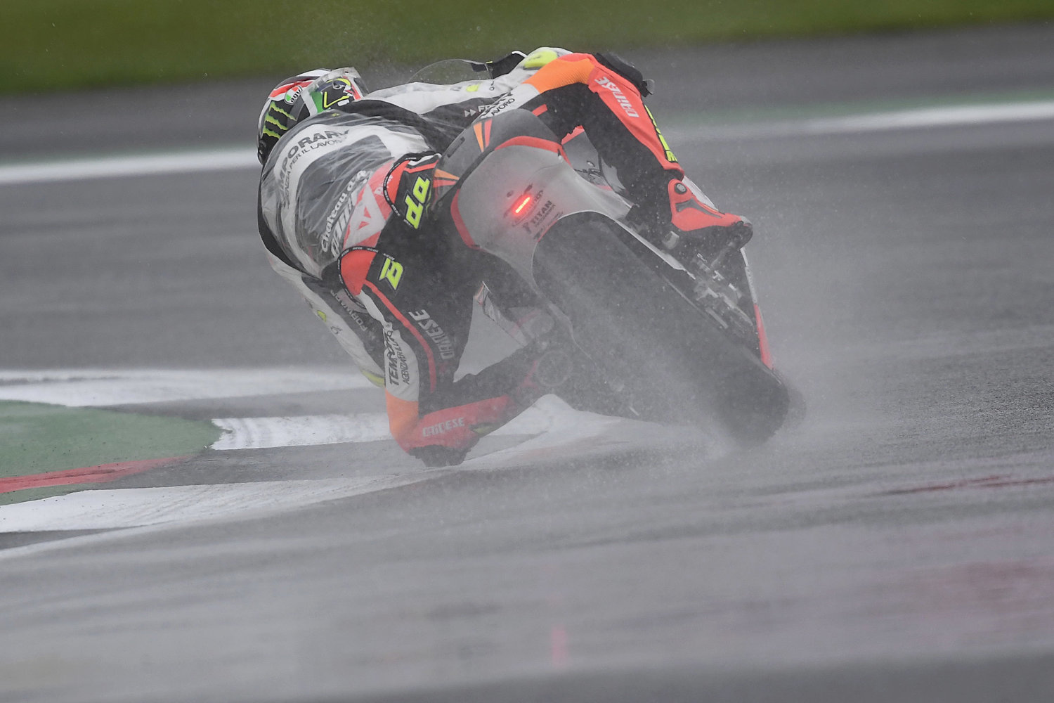 Qualifying under the rain at Silverstone for Forward Racing riders