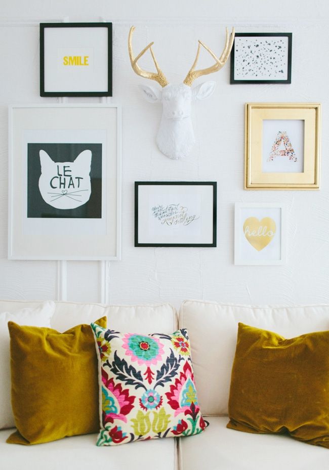 A step by step guide to creating a mini (or large) gallery wall