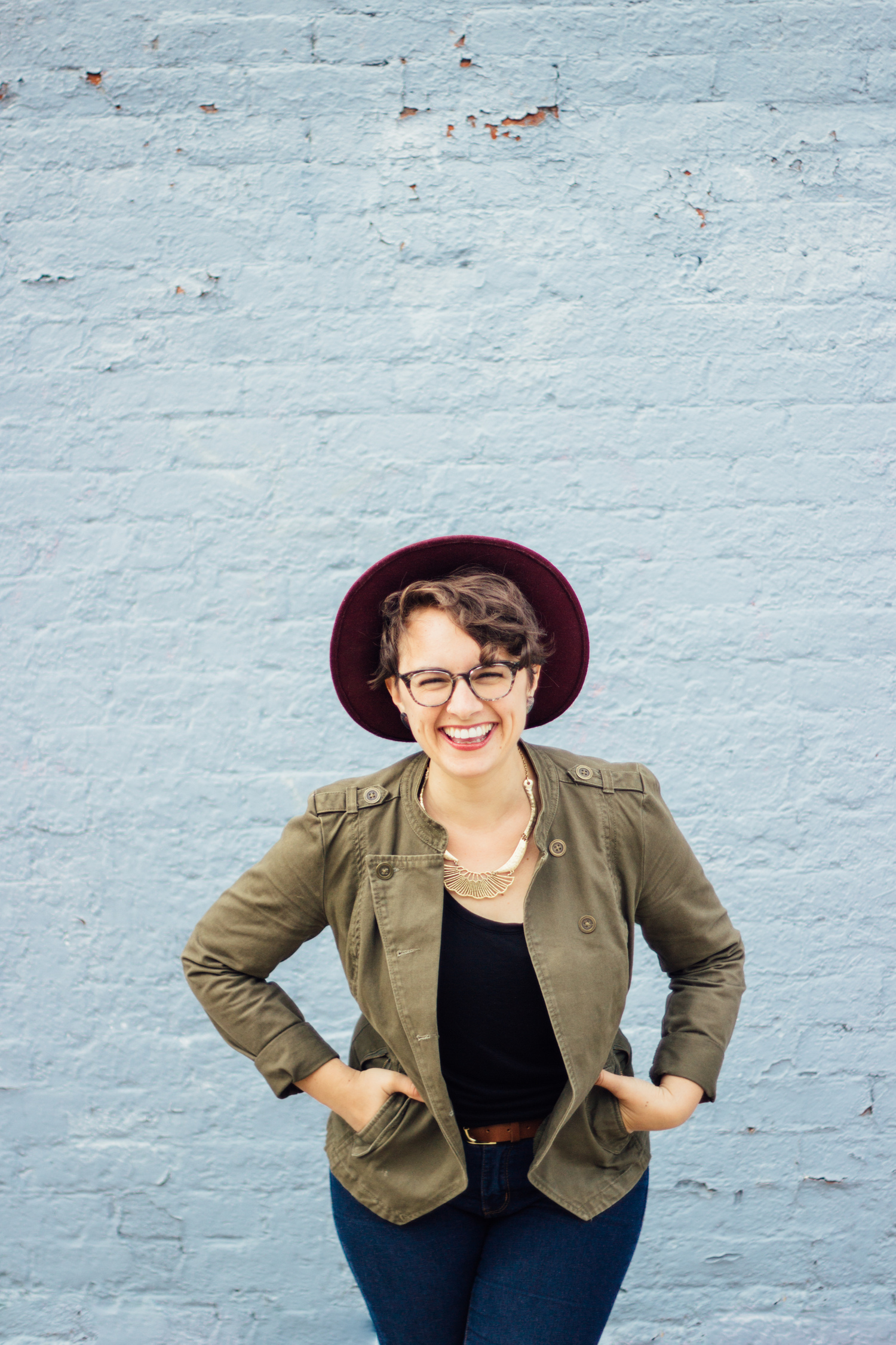   Hey! I’m Emily Lewin, Founder of the Bright Ideas Collective  