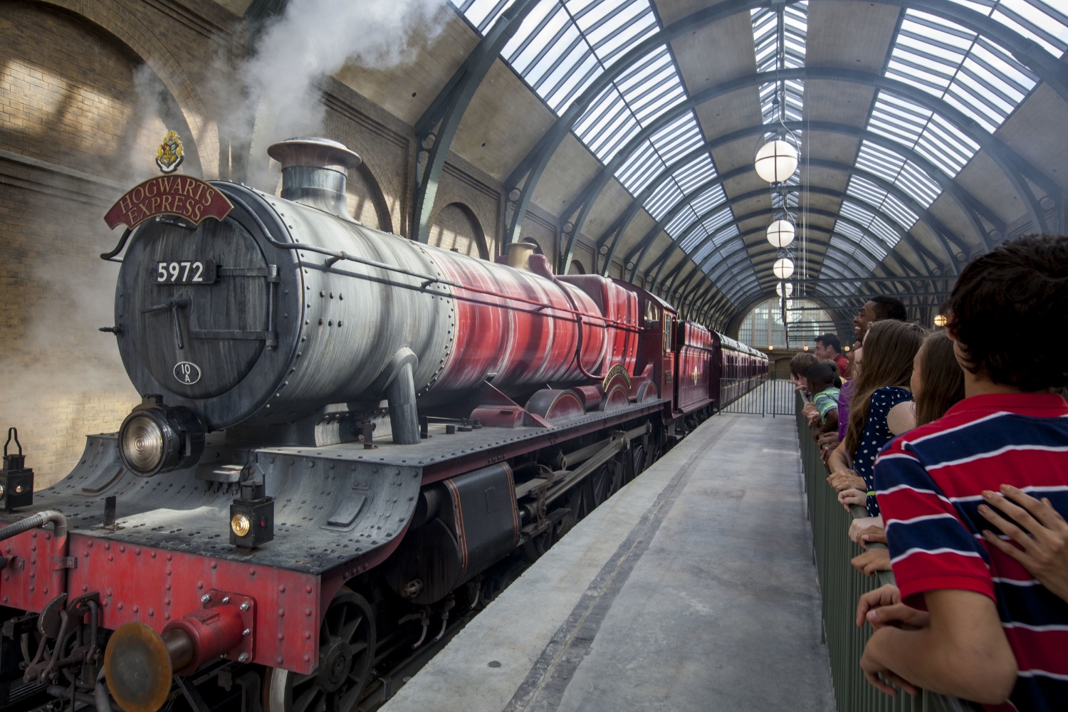 Hogwarts Express - King's Cross Station in Universal Studios Florida — UO  FAN GUIDE
