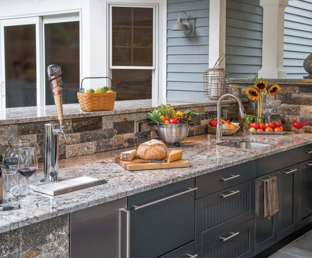 Outdoor Kitchen Cabinets Built In Or Modular The Platinum Group