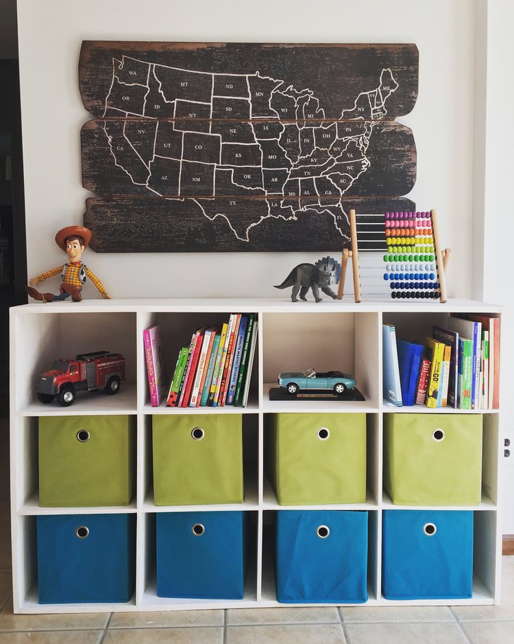 Toy storage unit for the playroom