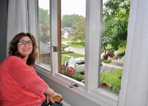 Interior Decorator, Debbie, shares her home staging tips