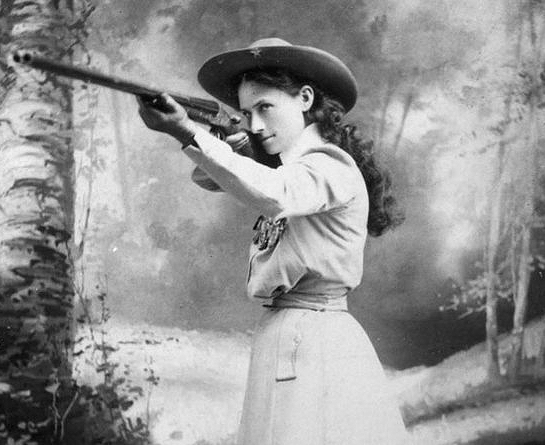Annie Oakley: Sharpshooter and American superstar