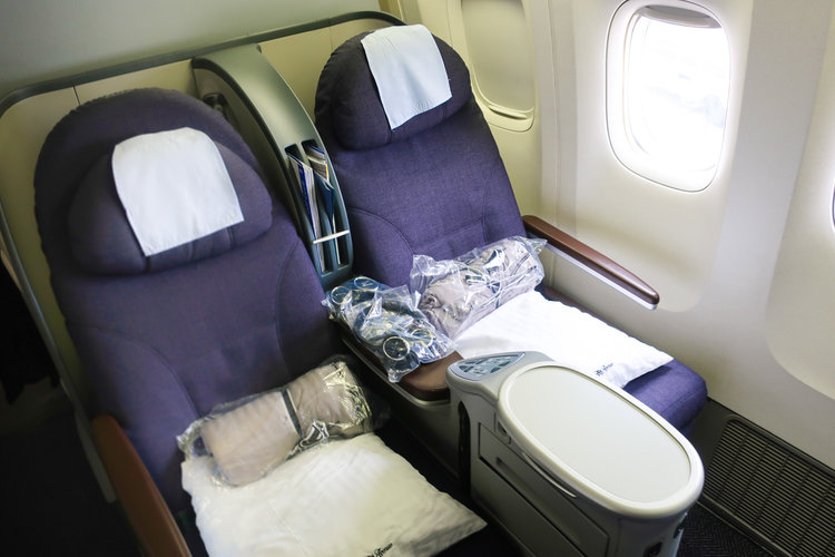 United Boeing 777 Lie Flat Seats Best Seat 2018