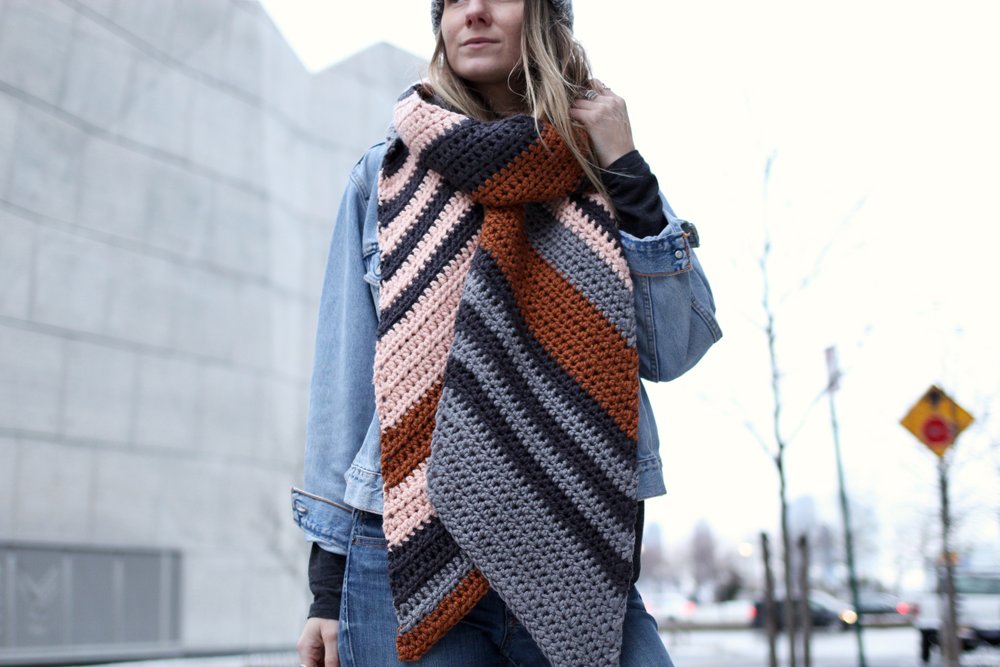 Sunset Bias Scarf pattern by Two of Wands