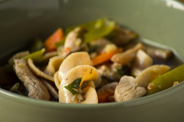 Asian Carrot and Mushroom Noodle Soup | ediblesoundbites.com