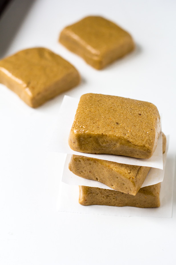 Peanut Butter Protein Fudge | ediblesoundbites.com