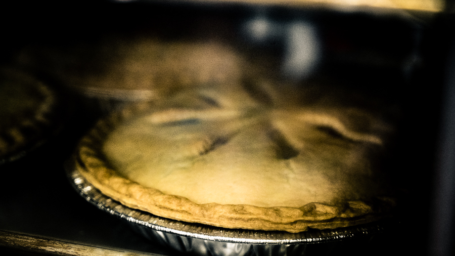 apple_pie_baking