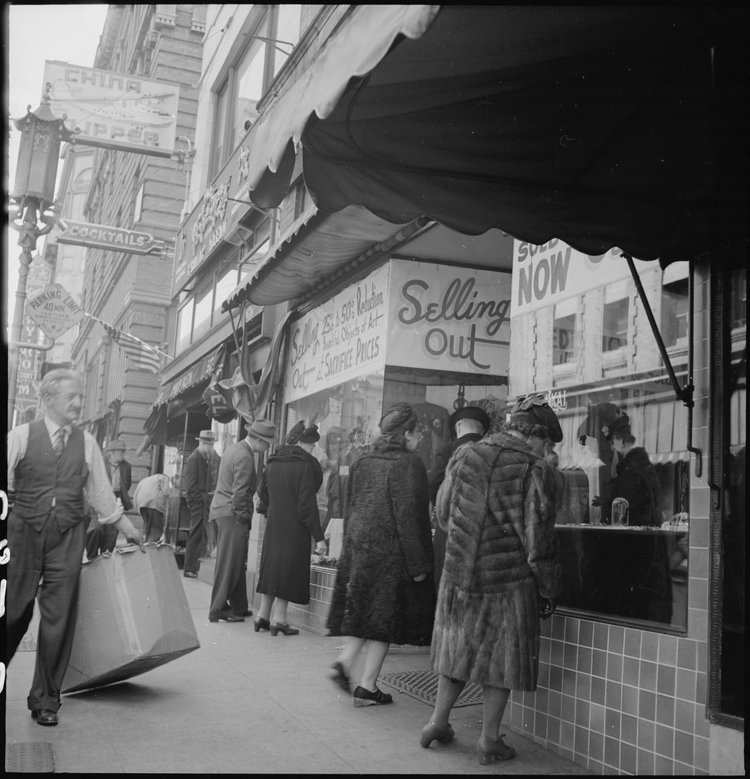  San Francisco, California. A close-out sale- prior to evacuation- at store operated by proprietor of Japanese ancestry on Grant Avenue in Chinatown. The evacuees of Japanese descent will be housed in War Relocation Authority centers for the duration. 