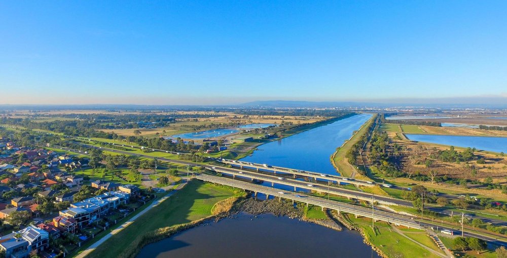  : Calls are growing for a path under the Mornington Peninsula Freeway to connect Patterson Lakes and Riverend Rd, Bangholme. Photo courtesy Bauer Drone Footage. 
