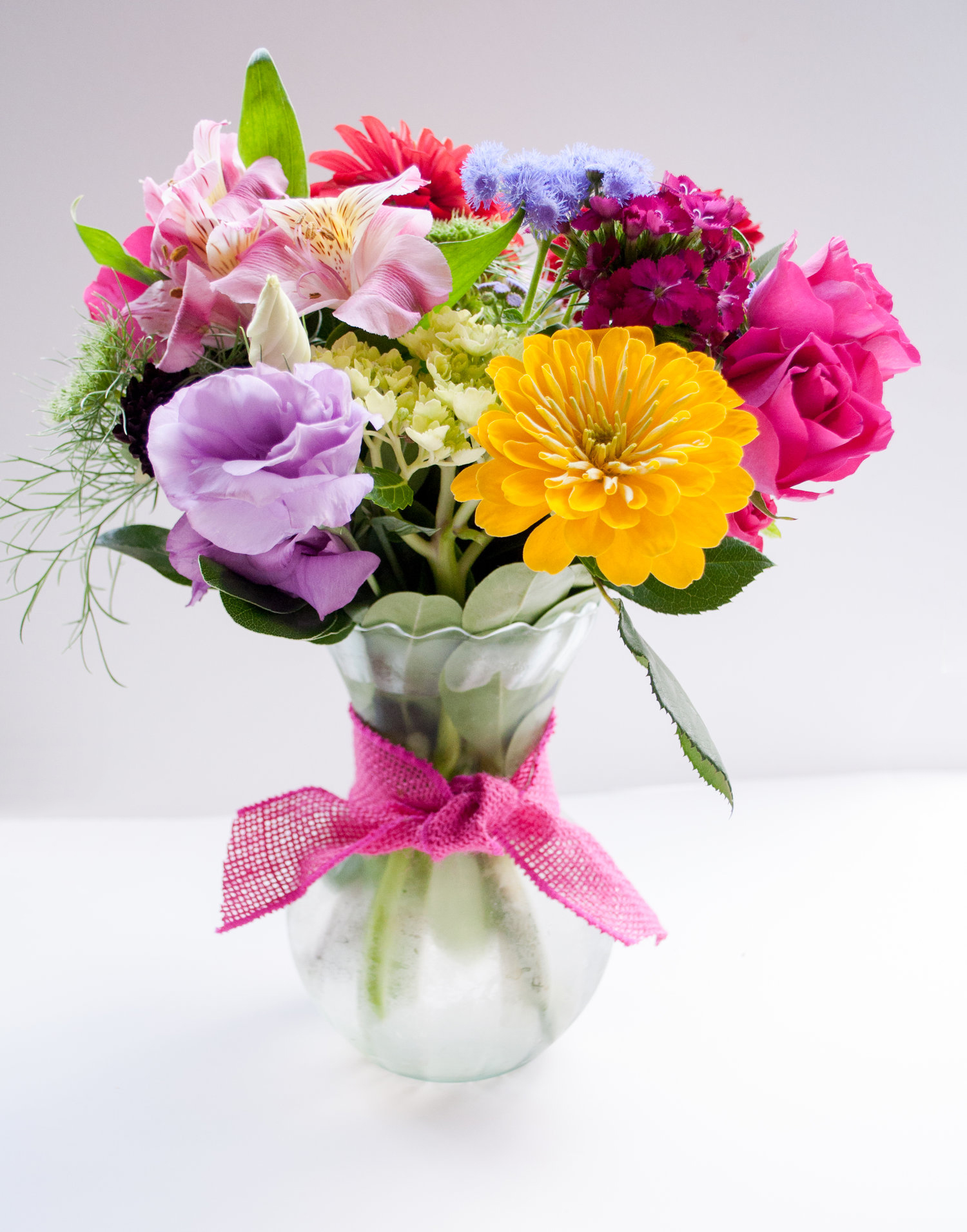 Fresh Flower Arrangements — Daisy Dig'ins