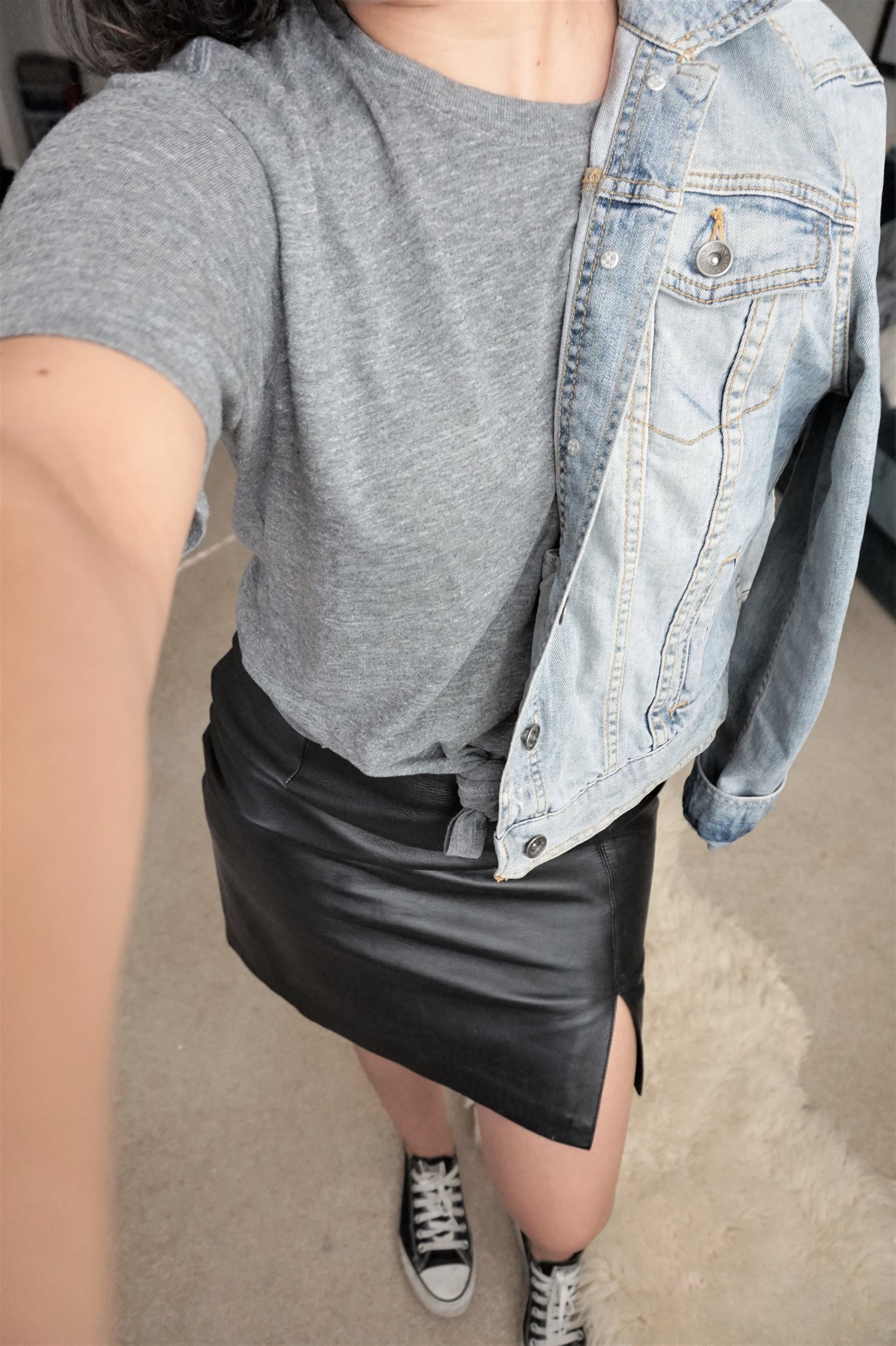 casual leather skirt denim jacket outfit