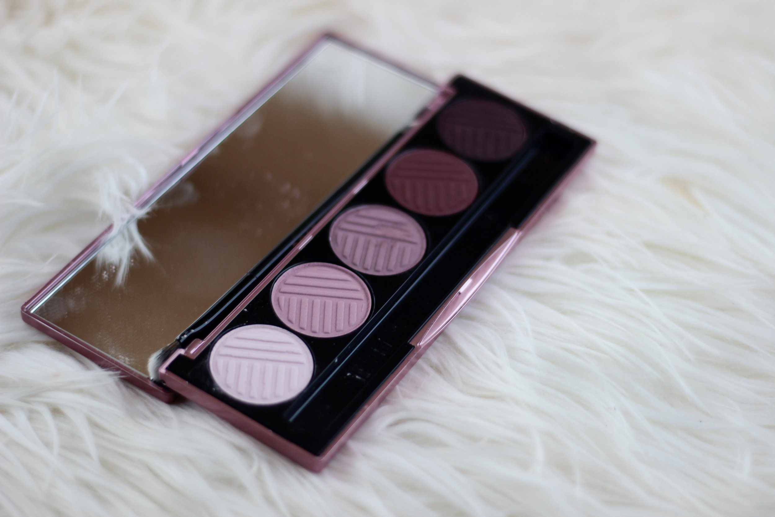 Marvelous Mauves Dose of Colors Eye Shadow Palette