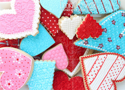 /www.cookiecrazie.com//2015/02/textured-valentine-heart-cookie.html