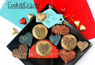 /www.cookiecrazie.com//2016/01/gold-embossed-valentines-cookies.html