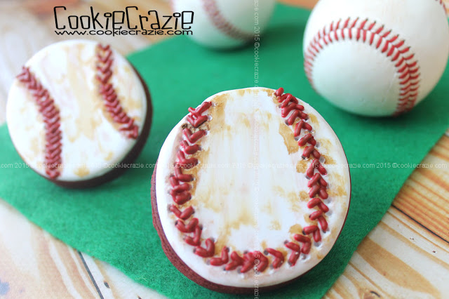 /www.cookiecrazie.com//2015/08/baseball-cookies-tutorial.html