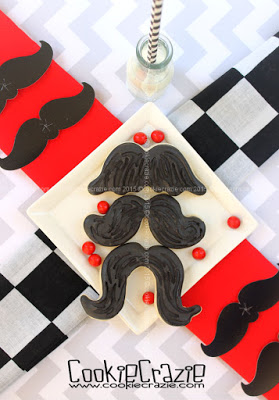 /www.cookiecrazie.com//2015/06/easy-mustache-cookies-tutorial.html