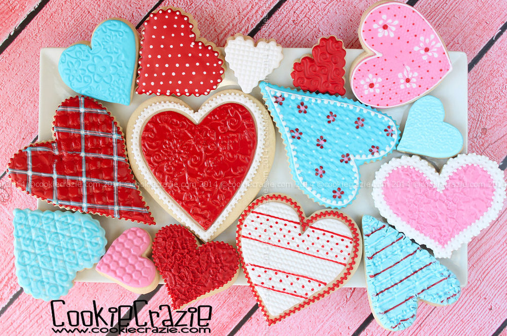 /www.cookiecrazie.com//2015/02/textured-valentine-heart-cookie.html