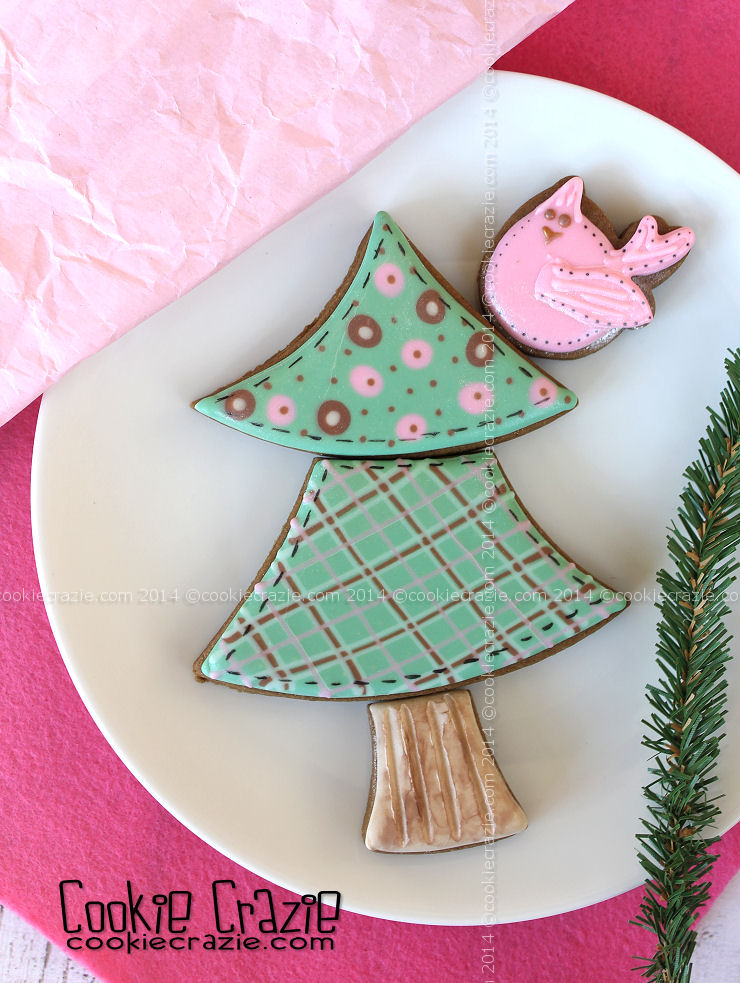 /www.cookiecrazie.com//2014/12/homespun-winter-tree-cookies-with.html