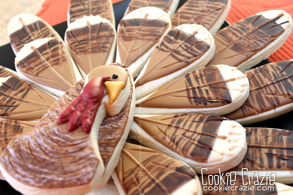 /www.cookiecrazie.com//2014/11/2014-thanksgiving-turkey-platter.html
