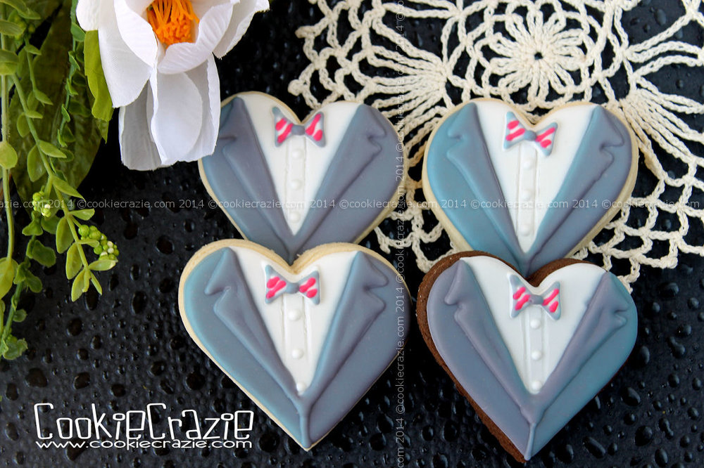 /www.cookiecrazie.com//2014/10/wedding-groom-heart-cookies-tutorial.html