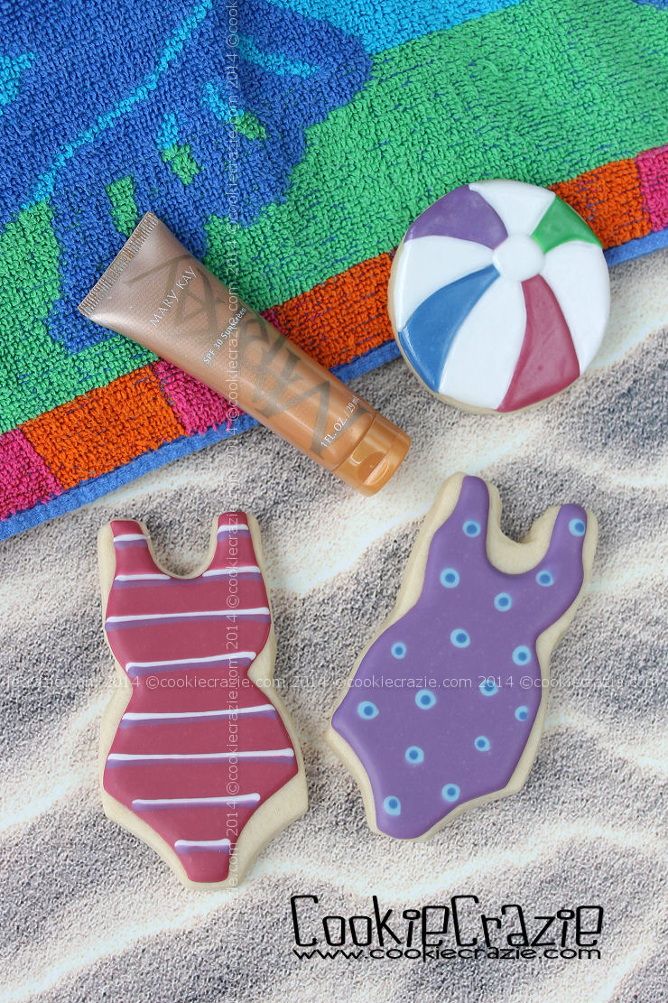 /www.cookiecrazie.com//2014/06/swimsuit-cookies-tutorial.html