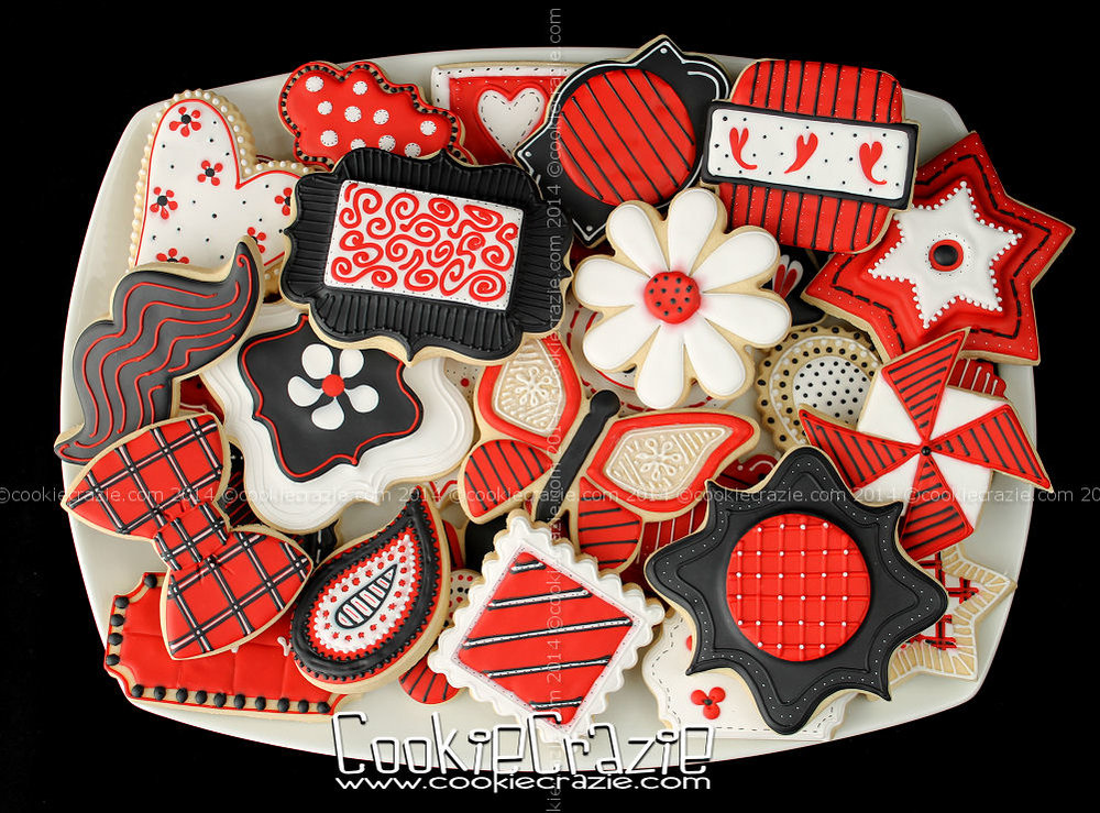 /www.cookiecrazie.com//2014/03/red-black-white-cookies-only-three.html
