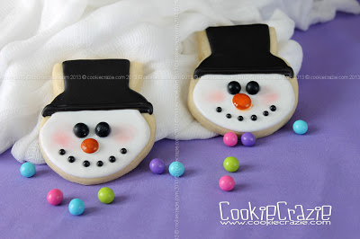 /www.cookiecrazie.com//2014/01/simple-snowman-cookies-tutorial.html